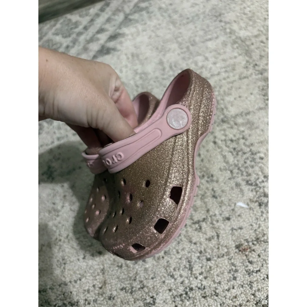 Crocs Toddler Girls Pink Glitter Clog Shoes Slip On Breathable Rubber Size 8 C8